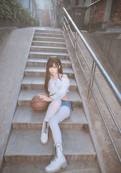 校花喂我奶乳脱她小内内动漫_4K完整在线观看