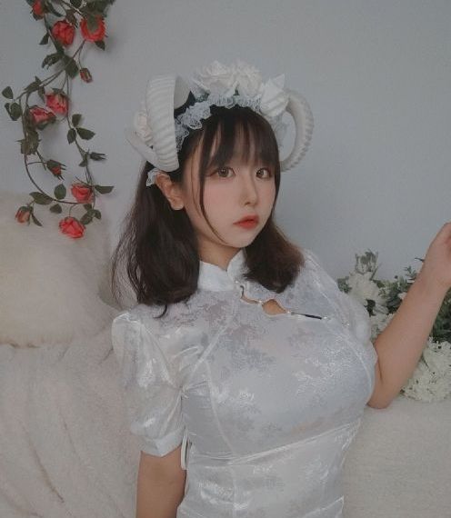 盲井中的小红安静是一抹亮色_乱人伦精品视频在线观看