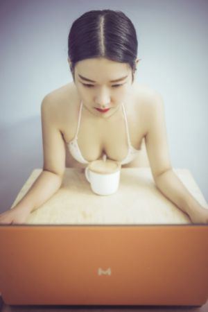 伦理放荡_BD韩语完整视频观看