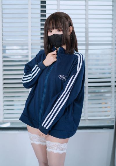 他是谁 电视剧_蓝光免费观看电视剧